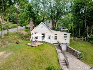 19 Calverton Drive, New Fairfield, CT 06812