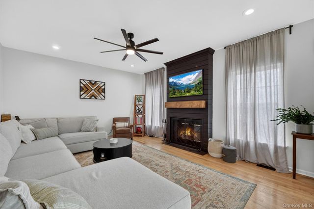 3510 John Paul Jones Lane, New Windsor, NY 12553