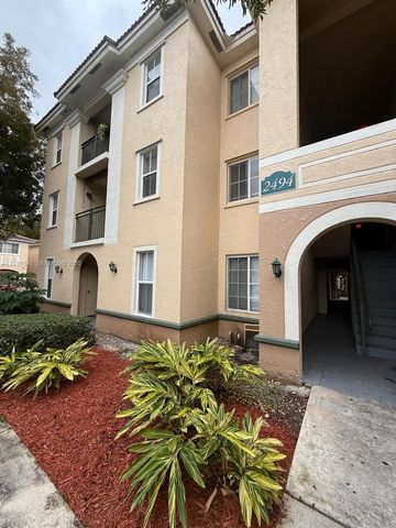 2494 Centergate Dr 201, Miramar, FL 33025