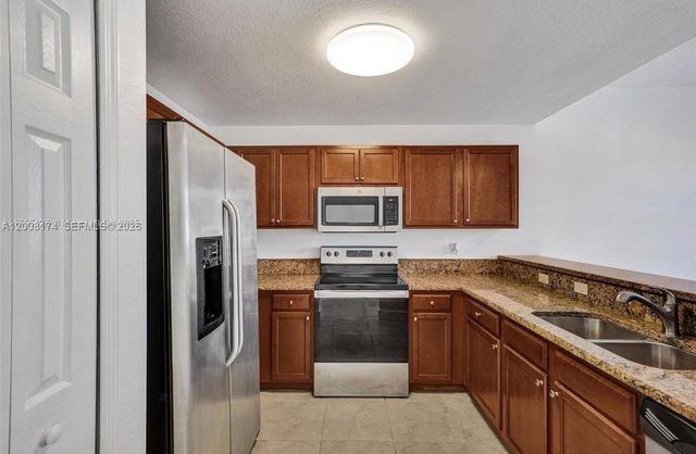 11401 NW 89th St 213, Doral, FL 33178