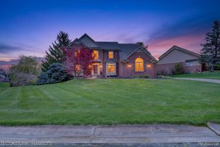 4054 Calumet Drive, Rochester, MI 48306