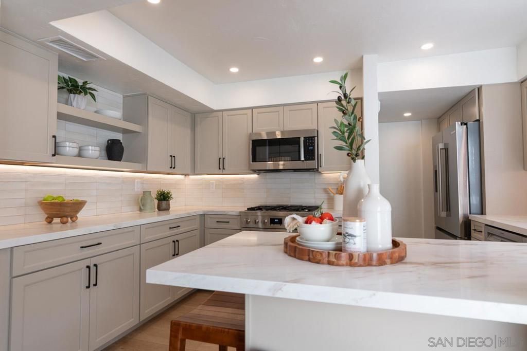 8654 Villa La Jolla Dr #5, La Jolla, CA 92037 — photo 5