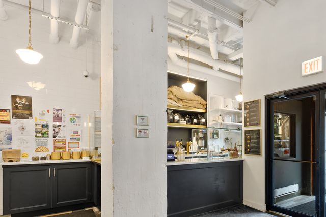 1325 W Wilson Avenue 1102, Chicago, IL 60640