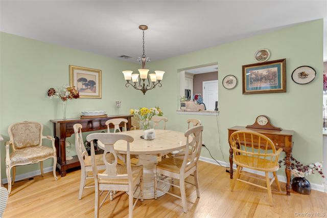 42 Knolls Drive, Stony Brook, NY 11790