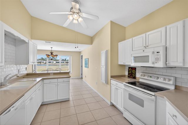 10824 COLLAR DR, San Antonio, FL 33576