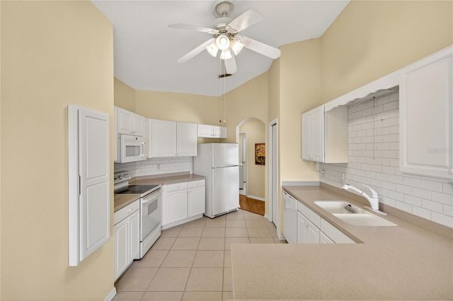 10824 COLLAR DR, San Antonio, FL 33576