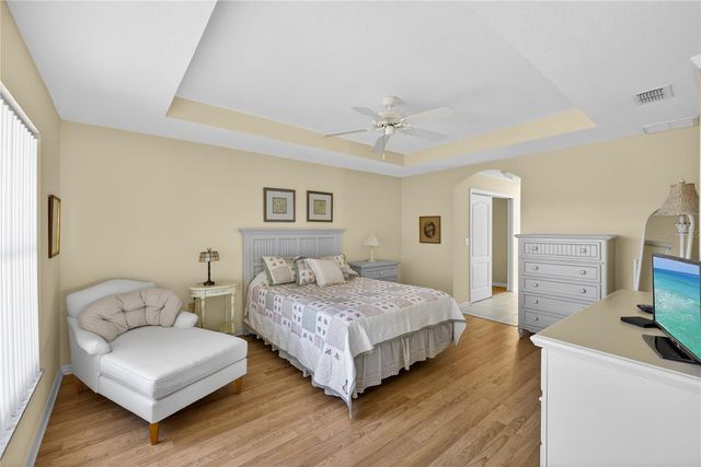 10824 COLLAR DR, San Antonio, FL 33576