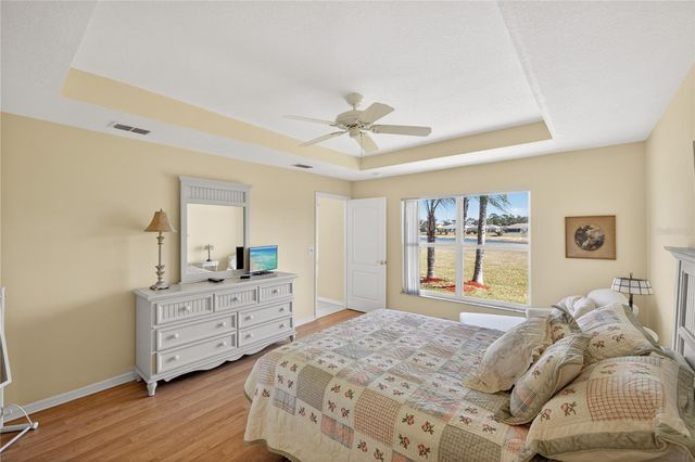 10824 COLLAR DR, San Antonio, FL 33576