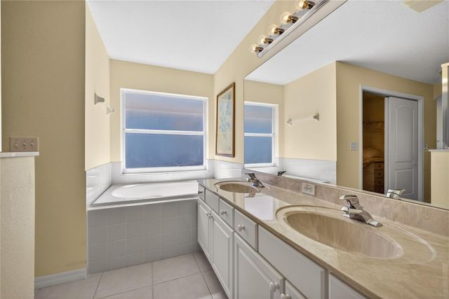 10824 COLLAR DR, San Antonio, FL 33576