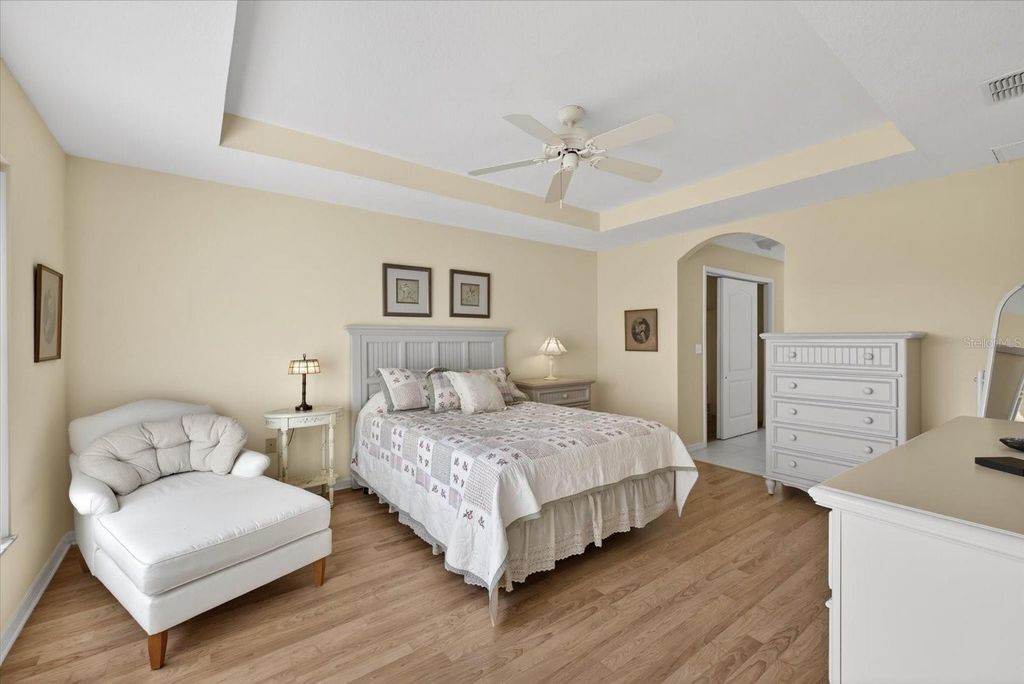 Image 14 of property listing at 10824 COLLAR DR, San Antonio, FL 33576