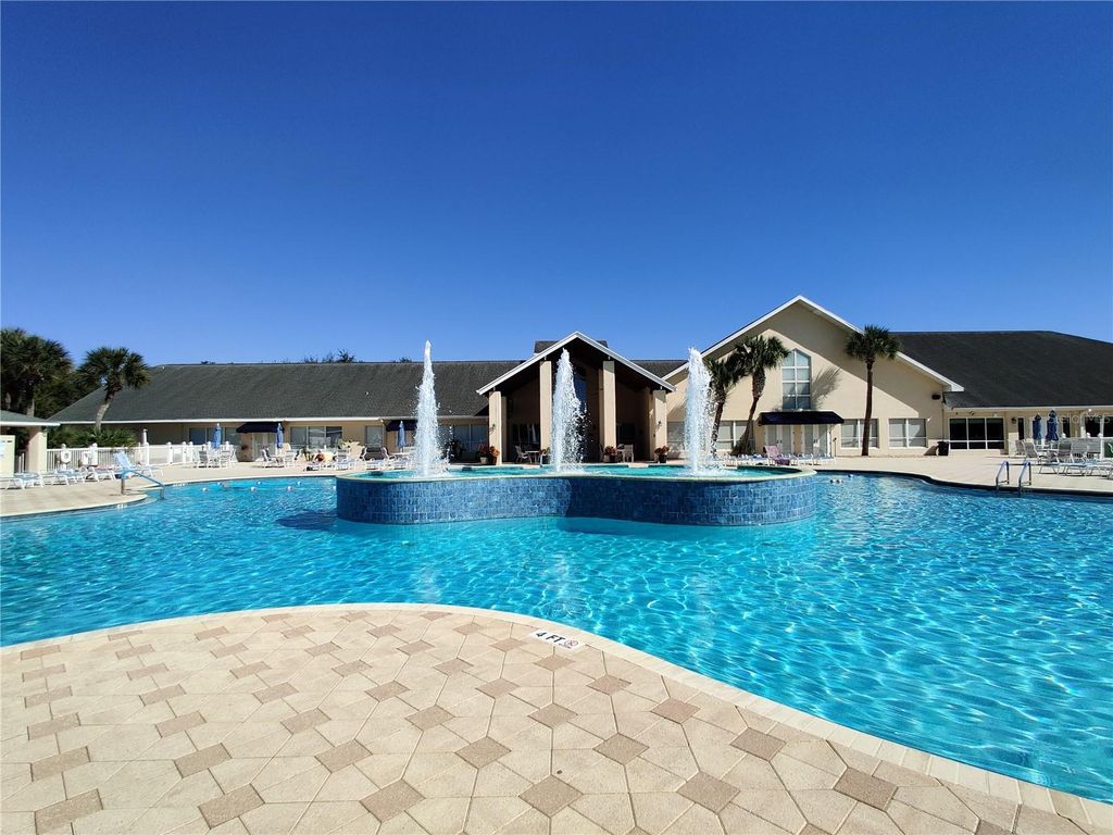 Image 34 of property listing at 10824 COLLAR DR, San Antonio, FL 33576