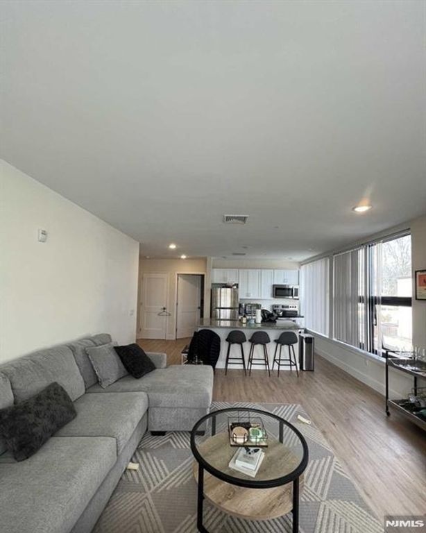 519 Livingston Street 203, Norwood, NJ 07648