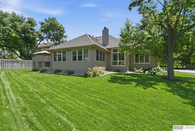 16630 Oak Street, Omaha, NE 68130