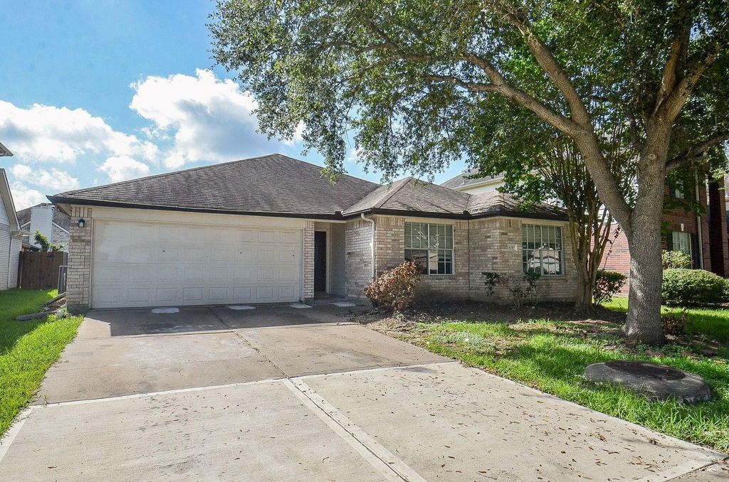 16307 Scotch Hollow Lane, Houston, TX 77083
