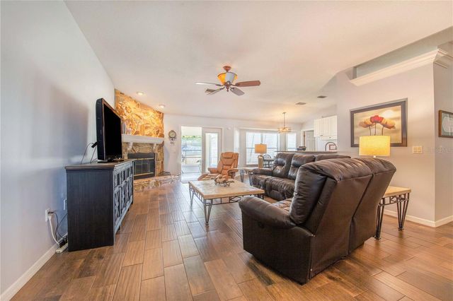 2865 POND VIEW DRIVE, Haines City, FL 33844