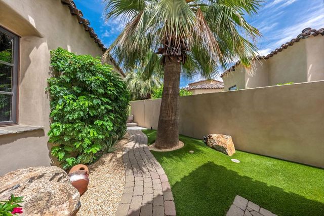 72328 Bajada Trail, Palm Desert, CA 92260
