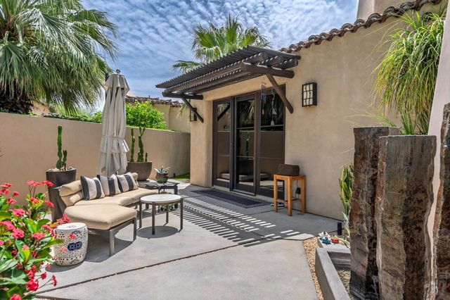 72328 Bajada Trail, Palm Desert, CA 92260