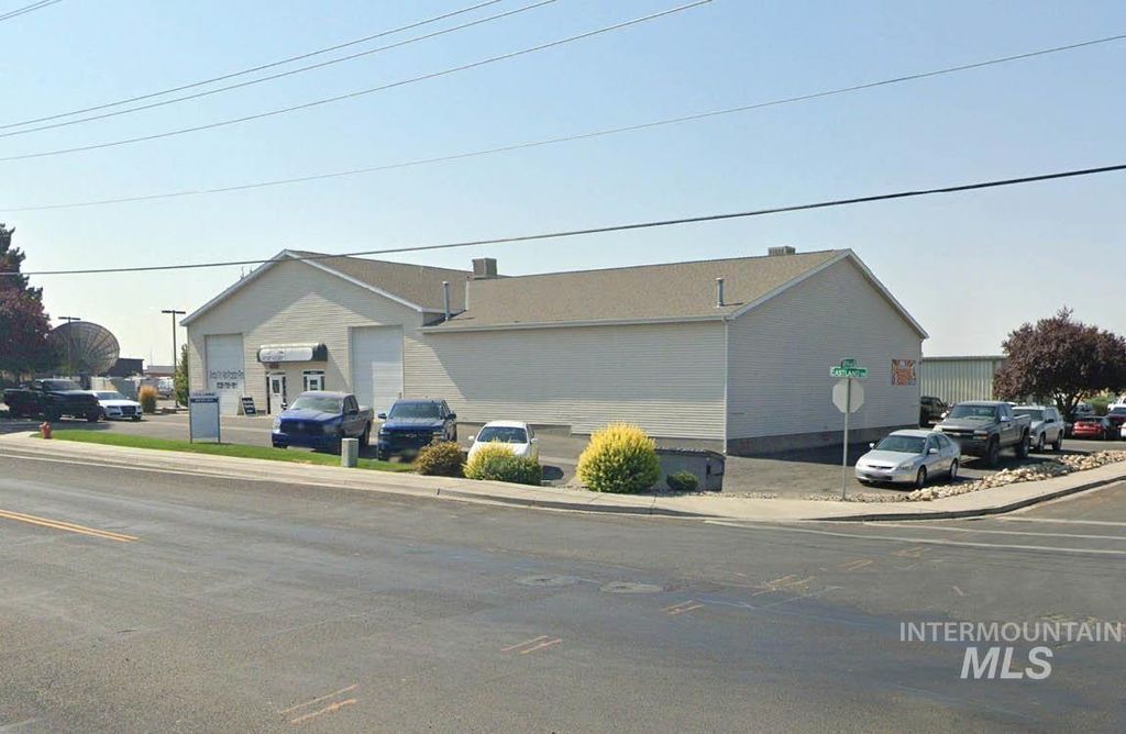 2188 E 4th, Twin Falls, ID 83301