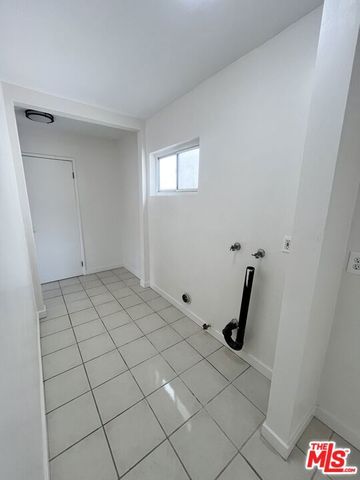 1132 S Oxford Avenue, Los Angeles, CA 90006