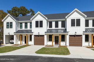 103 Star Lake Circle B, Cape Carteret, NC 28584