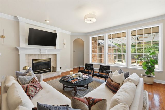 3103 Regal Drive, Arlington, TX 76016
