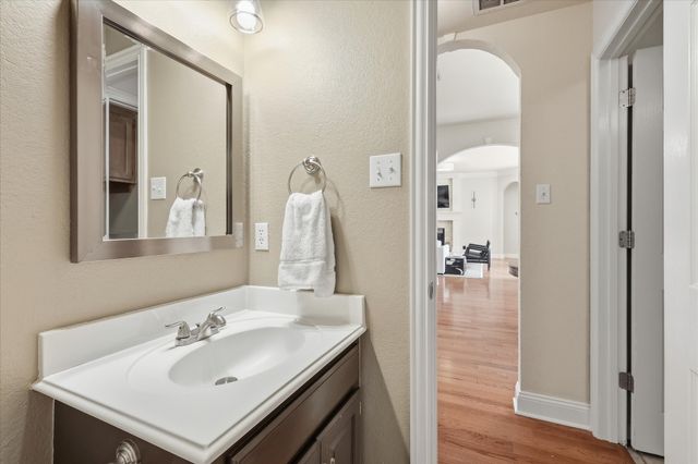 3103 Regal Drive, Arlington, TX 76016