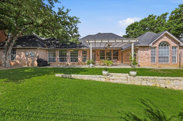 3103 Regal Drive, Arlington, TX 76016