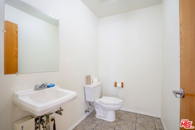 2911 Beverly Blvd, Los Angeles, CA 90057