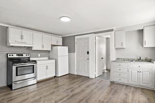 63 West Carpenter St 2F, Attleboro, MA 02703