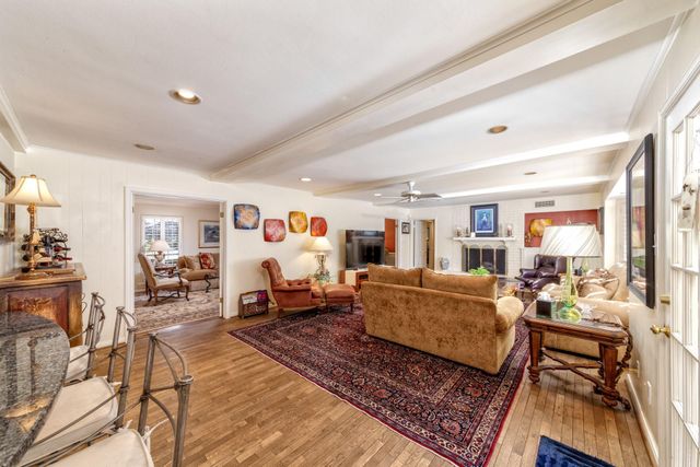 11407 S Chestwood Drive, Houston, TX 77024