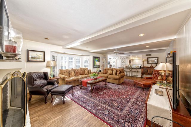 11407 S Chestwood Drive, Houston, TX 77024