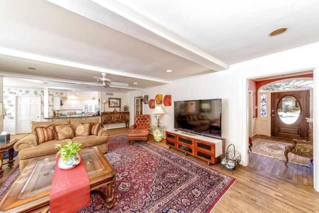 11407 S Chestwood Drive, Houston, TX 77024