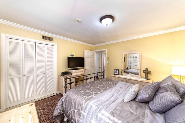 11407 S Chestwood Drive, Houston, TX 77024