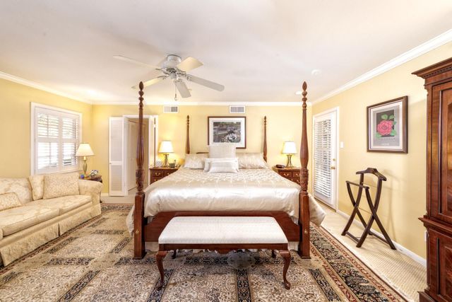 11407 S Chestwood Drive, Houston, TX 77024