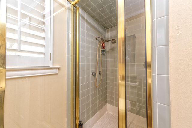 11407 S Chestwood Drive, Houston, TX 77024