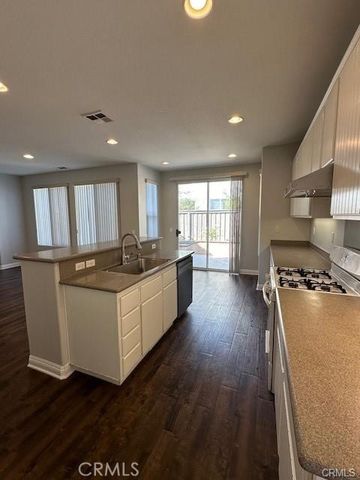 47 Eaglecreek, Irvine, CA 92618