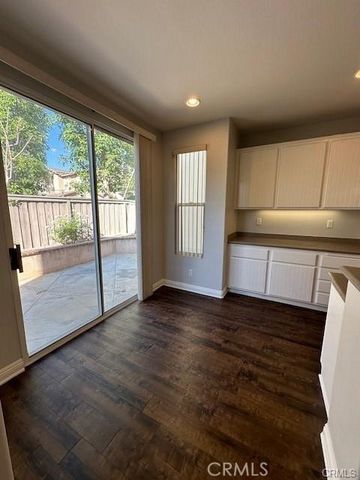 47 Eaglecreek, Irvine, CA 92618