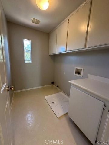 47 Eaglecreek, Irvine, CA 92618