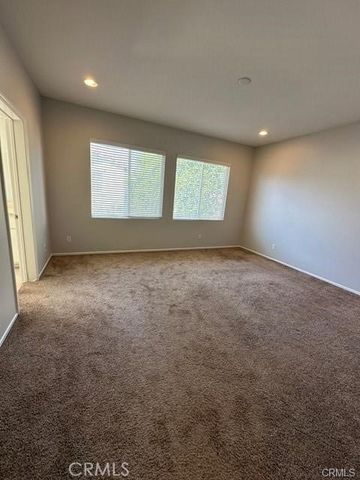 47 Eaglecreek, Irvine, CA 92618
