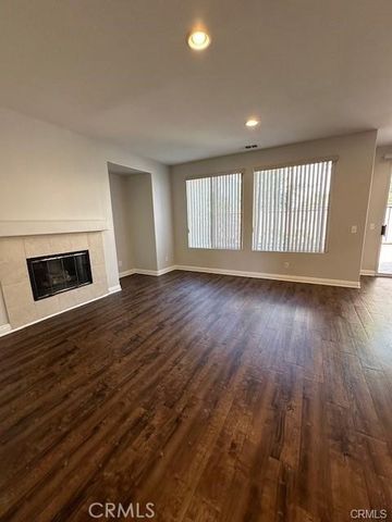 47 Eaglecreek, Irvine, CA 92618
