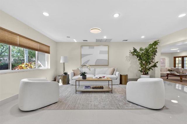 6125 SW 109th St, Pinecrest, FL 33156