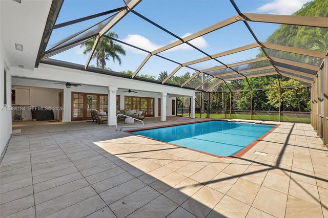 6125 SW 109th St, Pinecrest, FL 33156