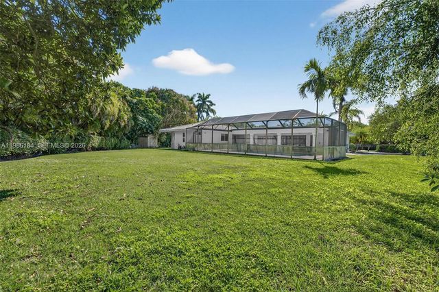 6125 SW 109th St, Pinecrest, FL 33156