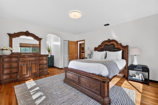 6125 SW 109th St, Pinecrest, FL 33156