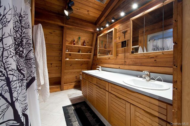 1644 Lake Drive, Greenwood Lake, NY 10925