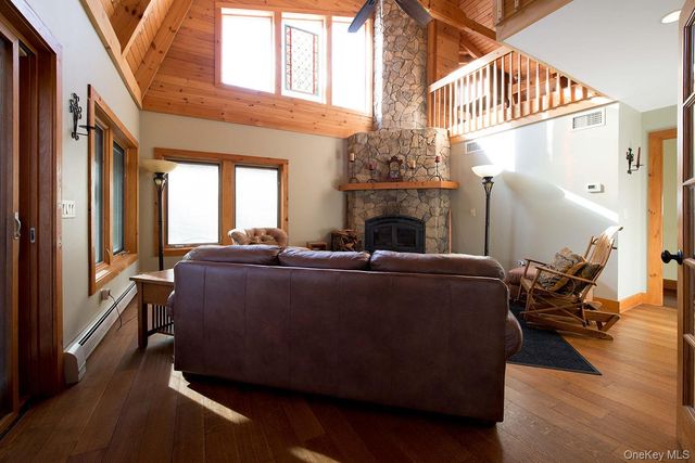 1644 Lake Drive, Greenwood Lake, NY 10925