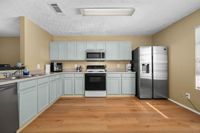 5828 Monroe Xing, Antioch, TN 37013