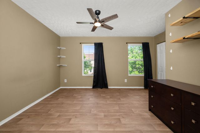 5828 Monroe Xing, Antioch, TN 37013