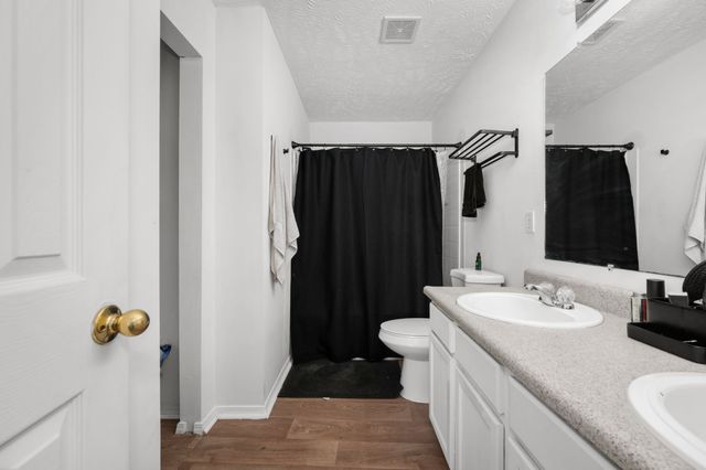 5828 Monroe Xing, Antioch, TN 37013
