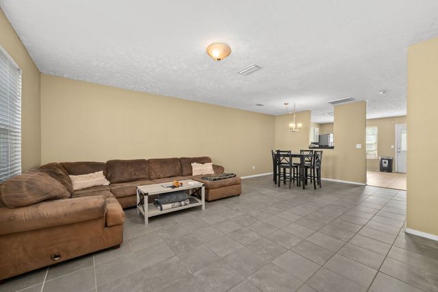 5828 Monroe Xing, Antioch, TN 37013